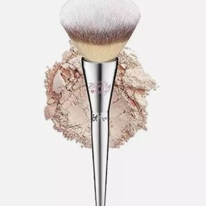 IT Cosmetics Luxe Silver Makeup Brush